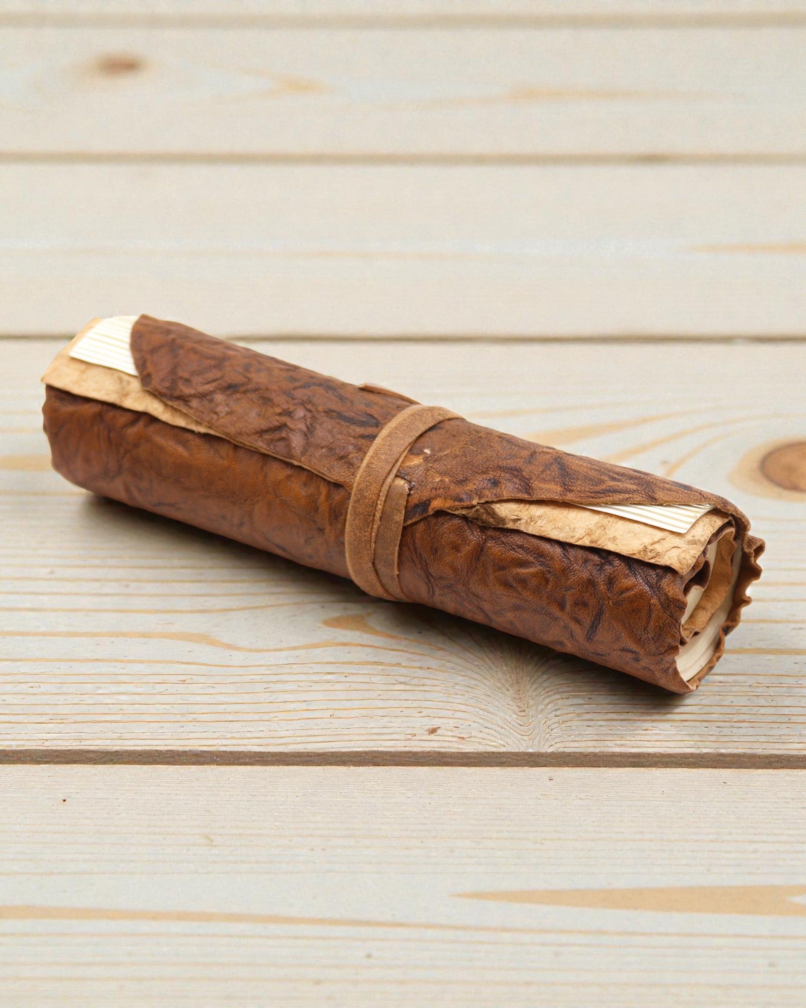 Cuaderno de viaje de cuero enrollable – Natural (21 x 15 cm)