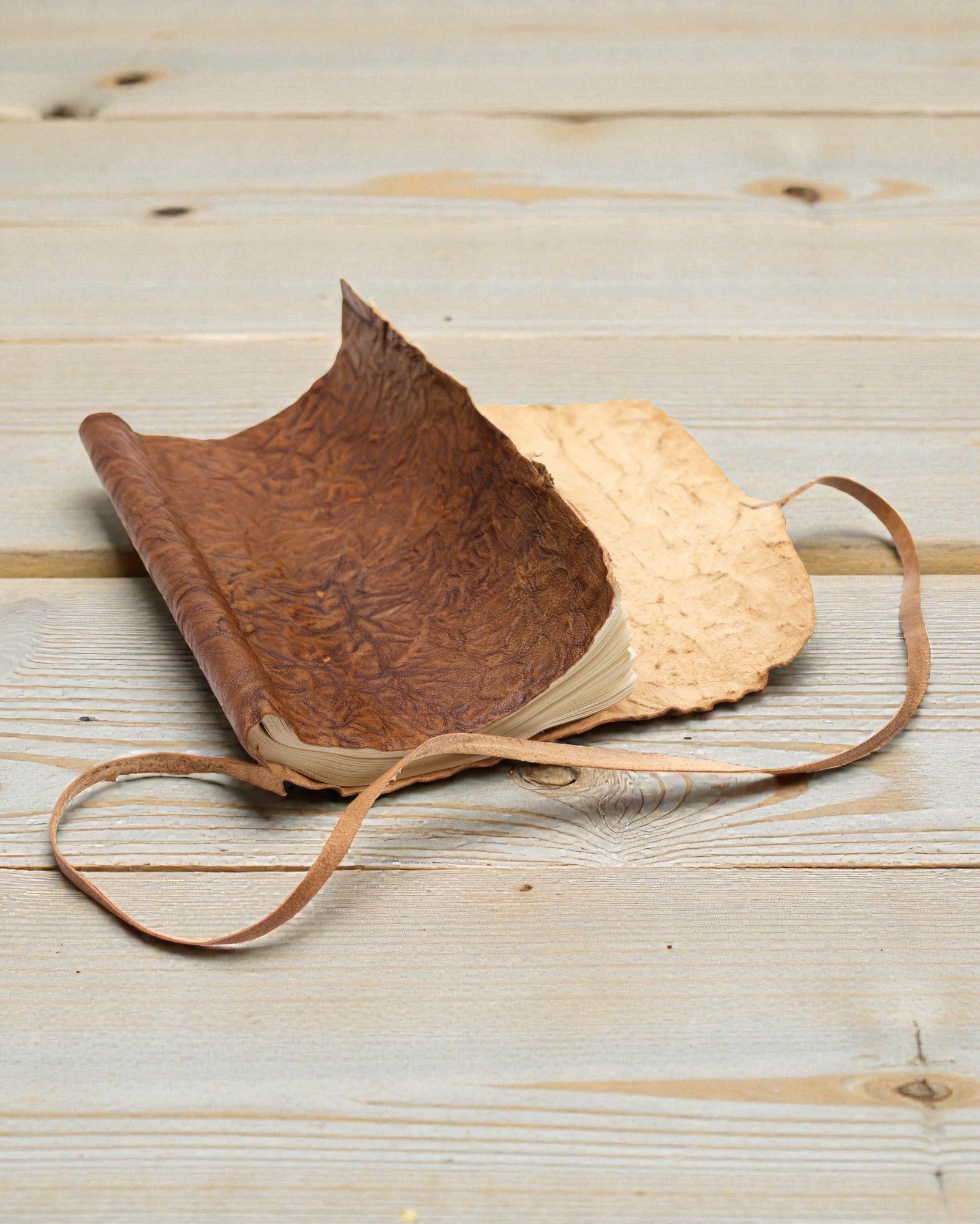 Cuaderno de viaje de cuero enrollable – Natural (21 x 15 cm)