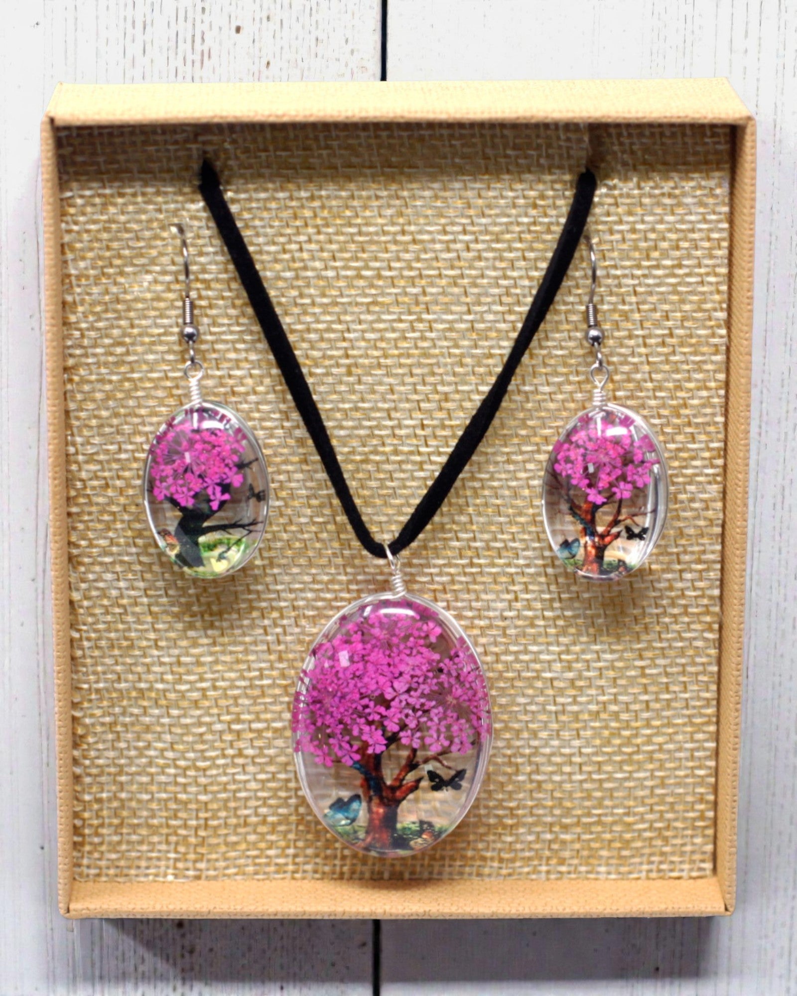 Resplandor Rosado – Set de joyería rosa claro con flores secas Árbol de la Vida
