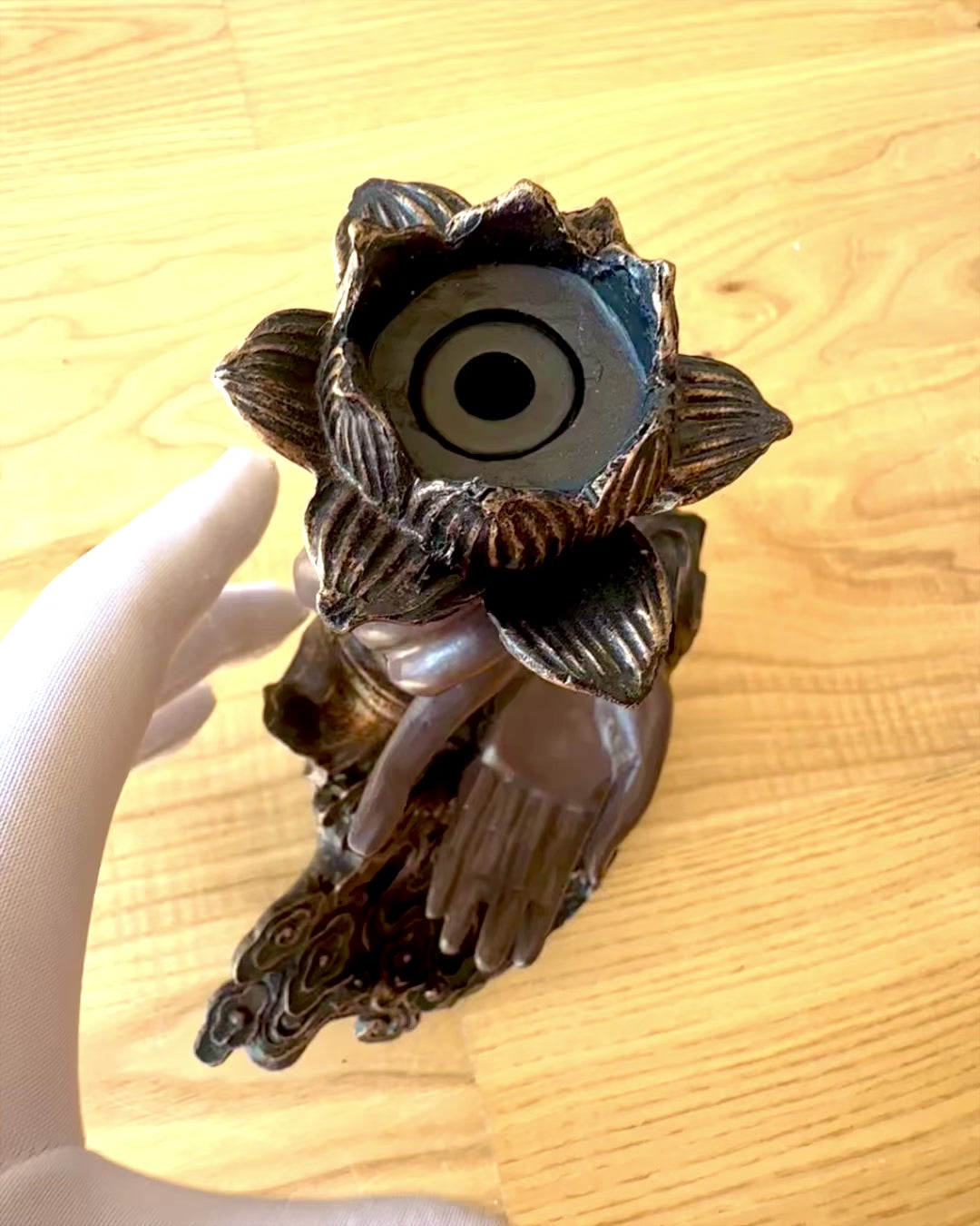 Mano Mística, Incensario, soporte para incienso con Flujo, posibilidad de personalización con grabado para regalo