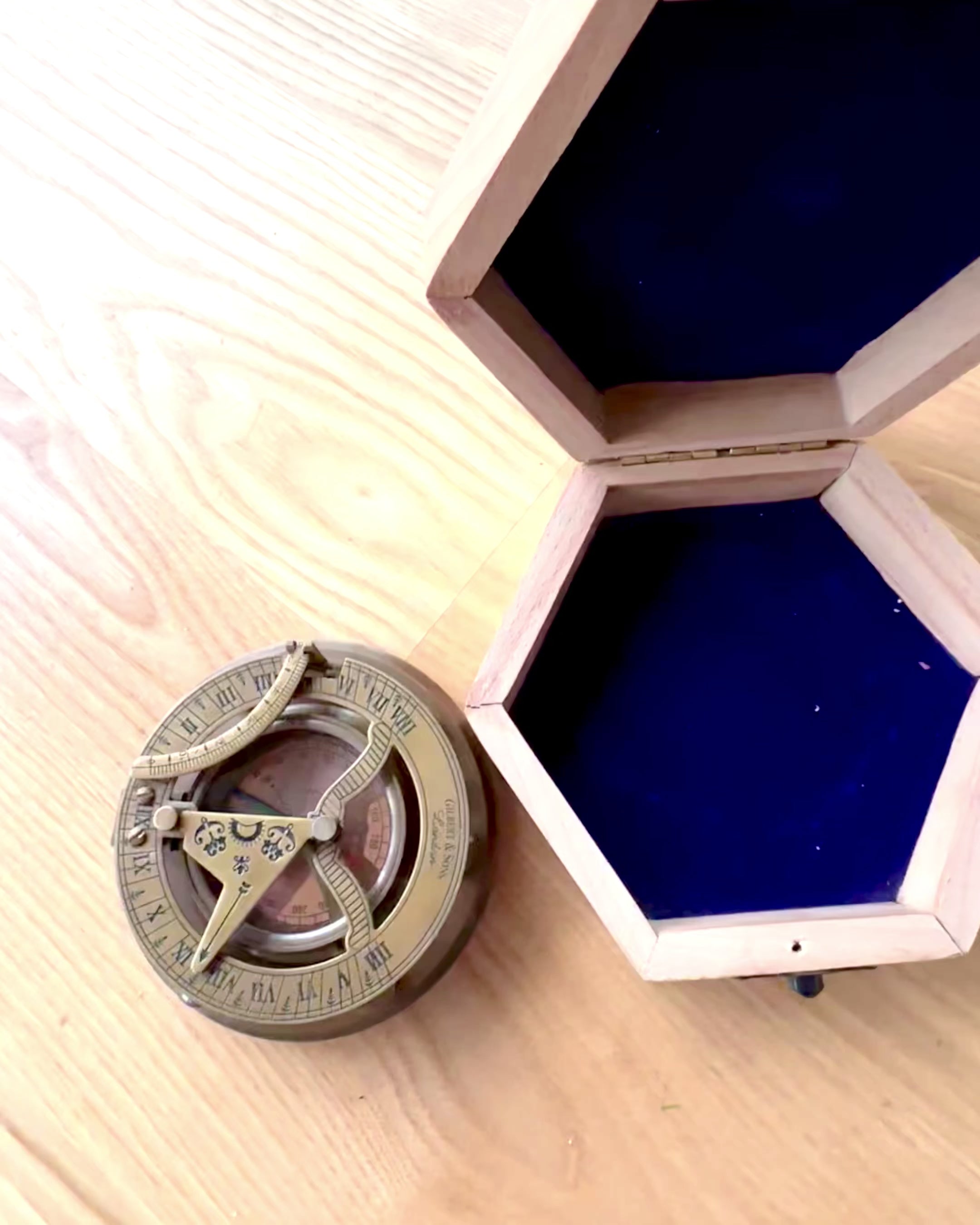 Brújula Capitán "Odkrywca 2" - posibilidad de personalización con grabado para regalo, 2 variantes de color a elegir