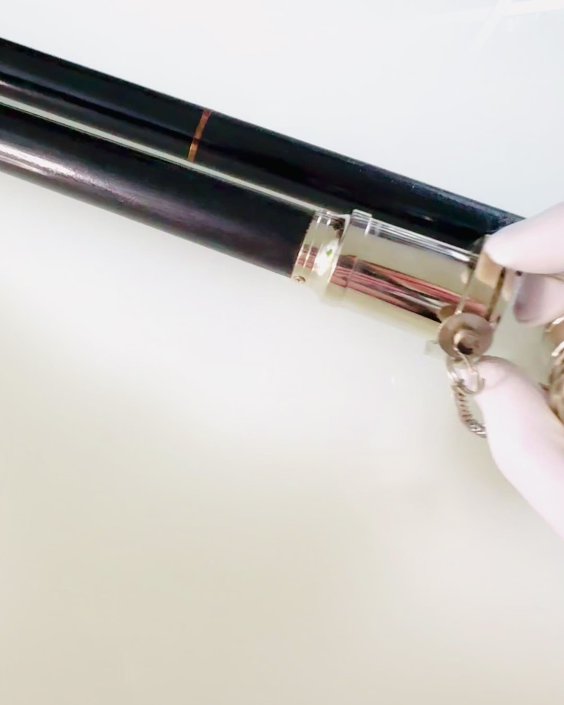 BASTÓN PARA CAMINAR CON MANGO Y FUNCIÓN DE TELESCOPIO – ELEGANTE Y MODERNO, 95 CM - capitán "Navigator's Crest"