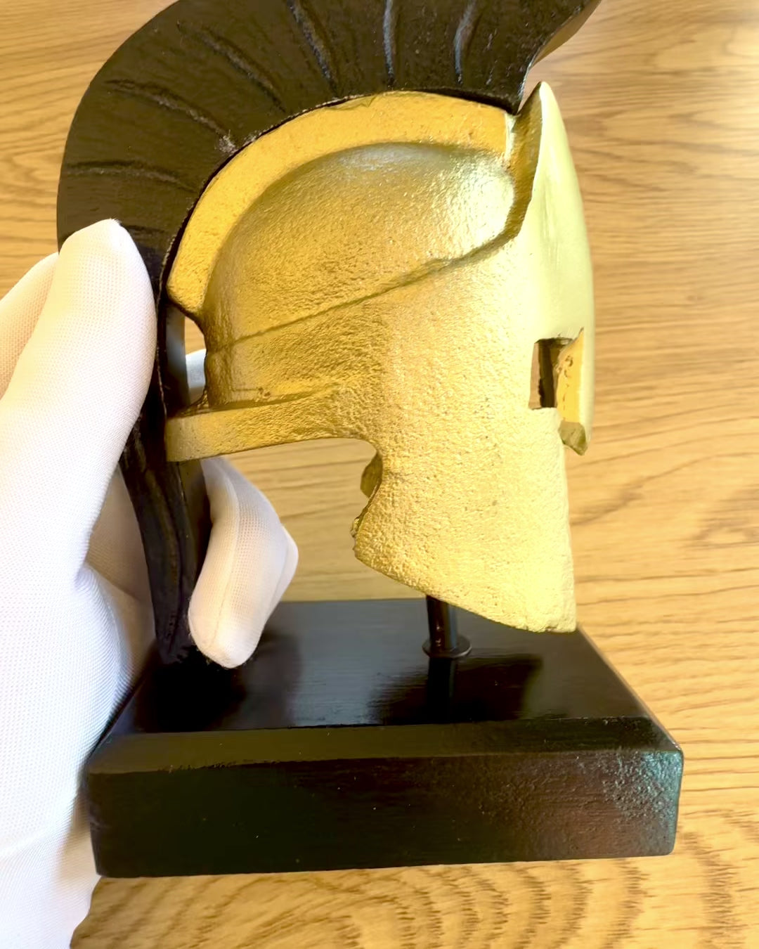 Casco espartano premium – escultura decorativa hecha a mano, posibilidad de personalización con grabado para regalo