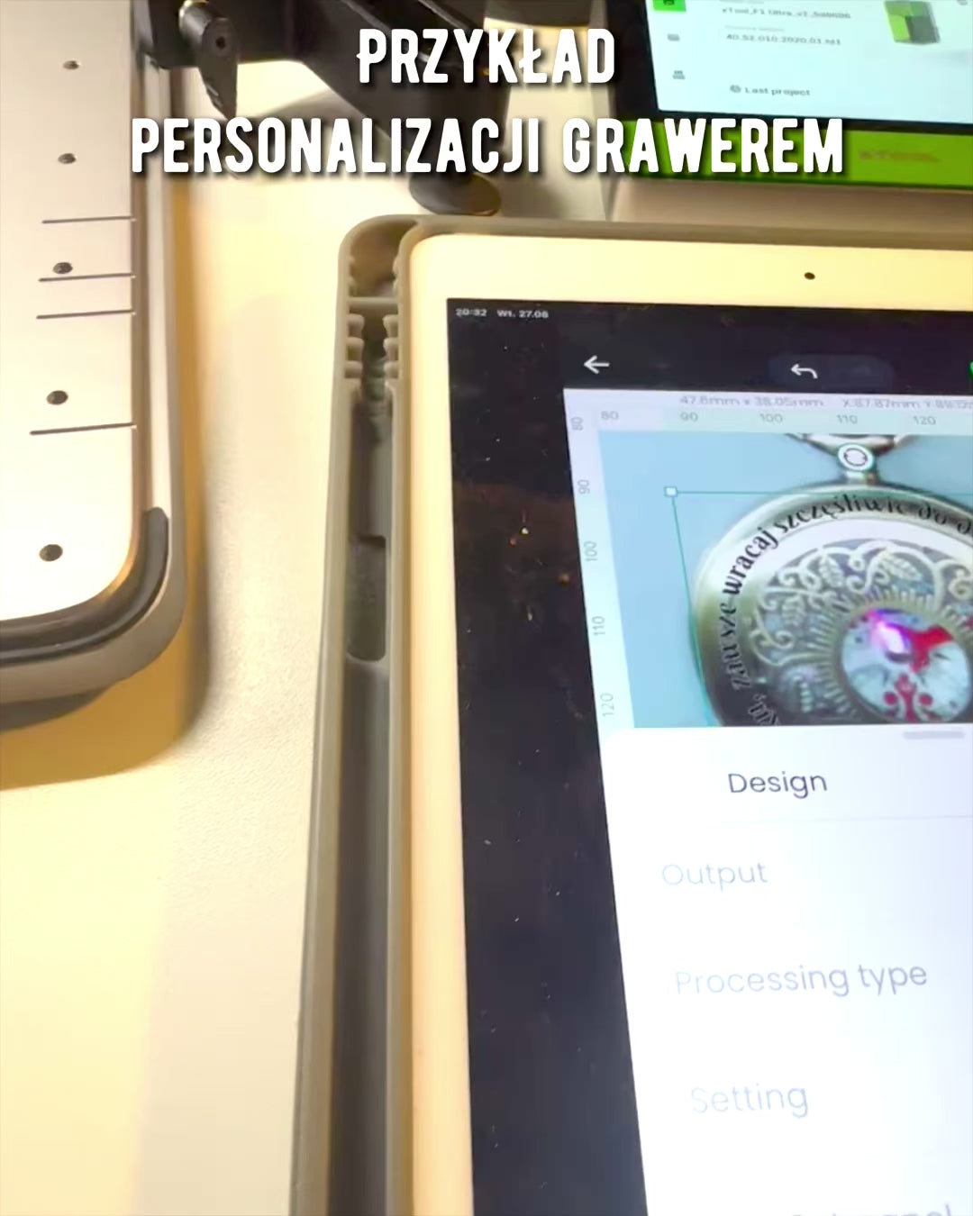 Brújula de Navegación de Estilo Vintage con Diseño Calado – color marrón-dorado