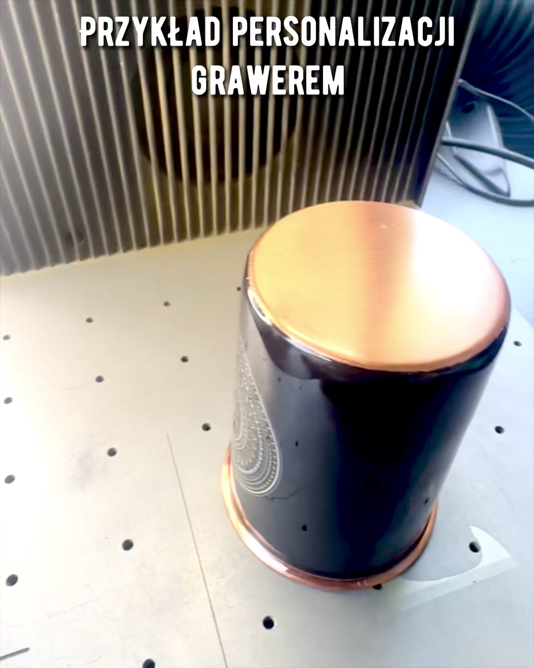 Conjunto de Cobre Mandala – Botella 1L + 2 Tazas en Estuche, posibilidad de personalización con grabado para regalo