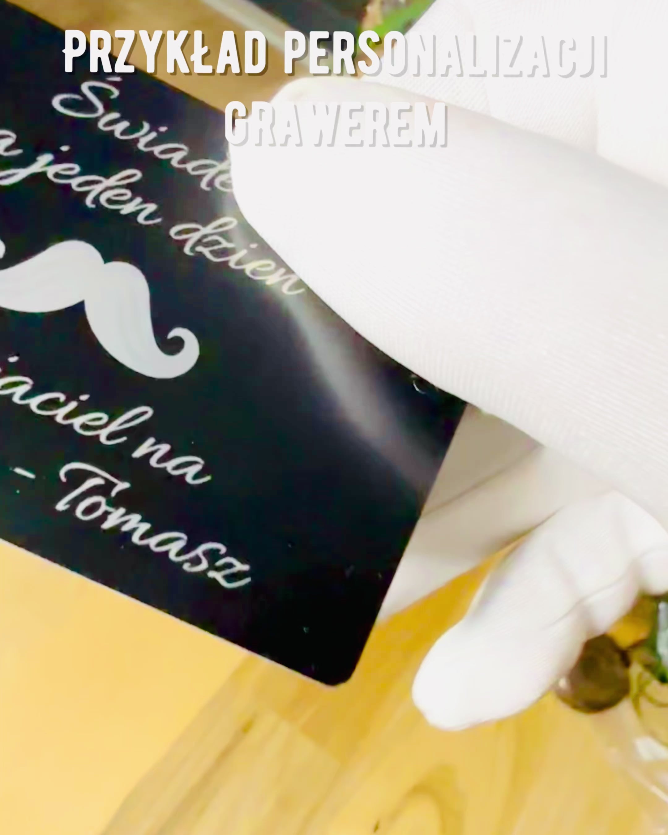 Tarjeta de Visita Exclusiva de Metal Negro Personalizable – Ideal para Regalo