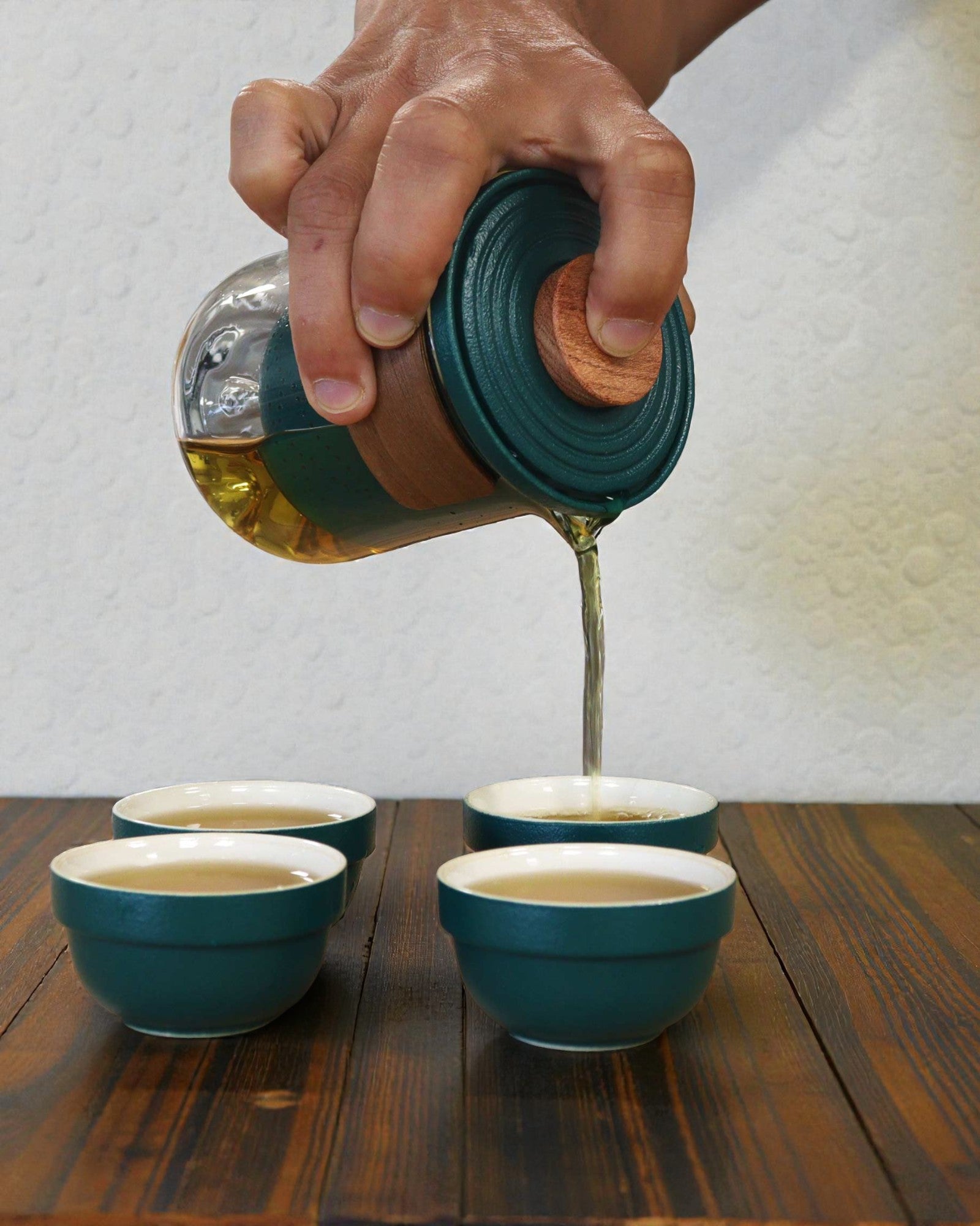 Expedición a la Montaña – Juego de té de viaje con 4 tazas