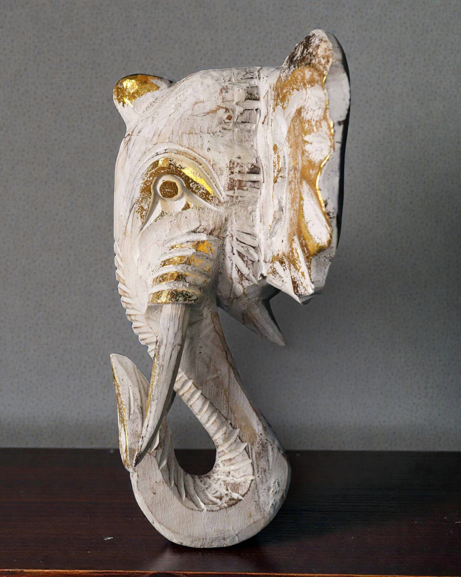 Cabeza de elefante grande 29x26 cm – Blanco y oro