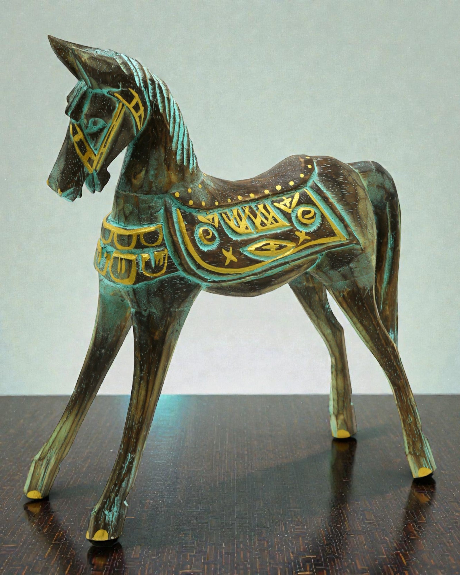 Caballo Mediano Oro-Turquesa 25 cm – Elegancia Oriental