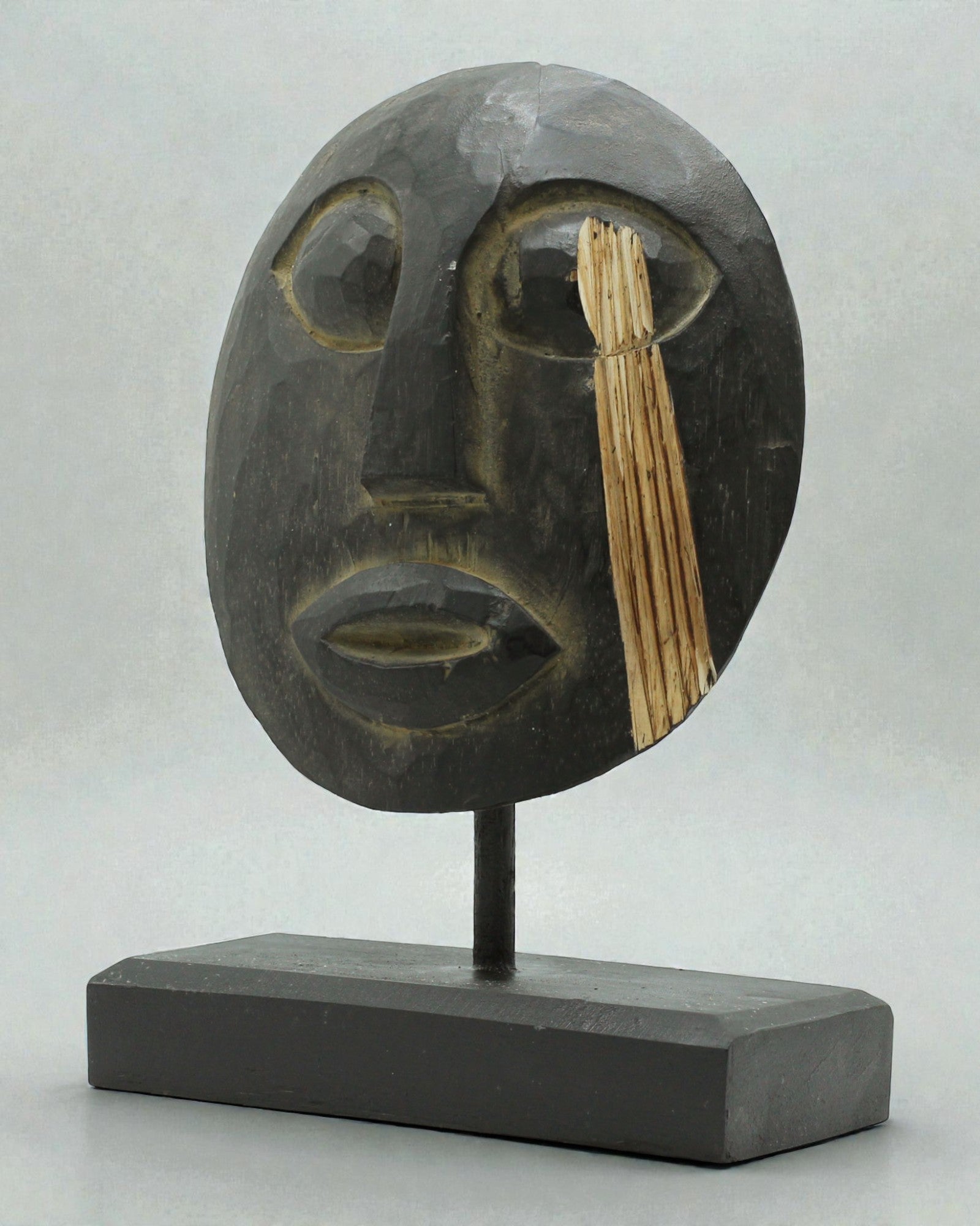 Máscara timorense Guardián de los Ancestros 27x20 cm – Negra