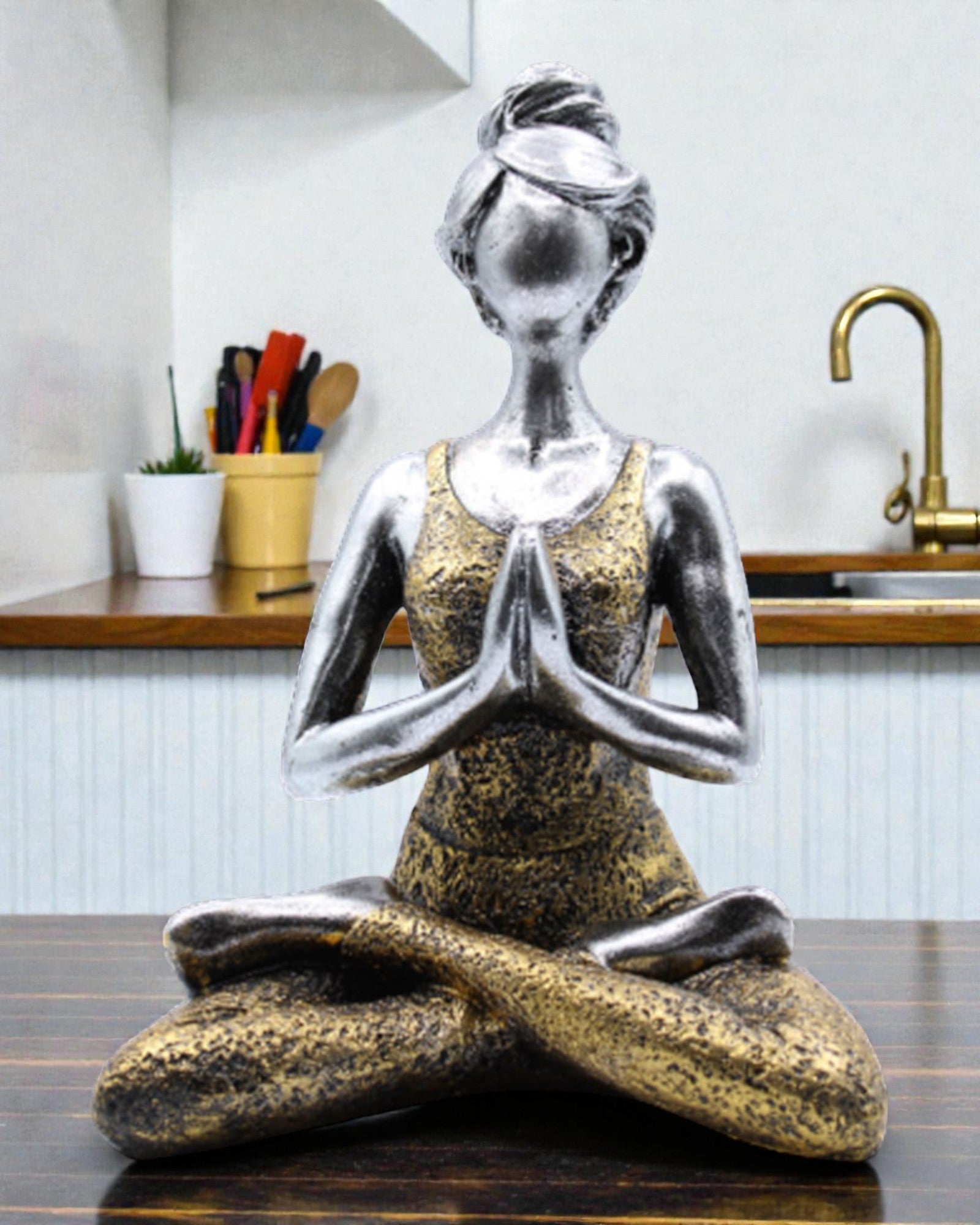 Figura de mujer 24 cm – Yoga equilibrio plateado-dorado