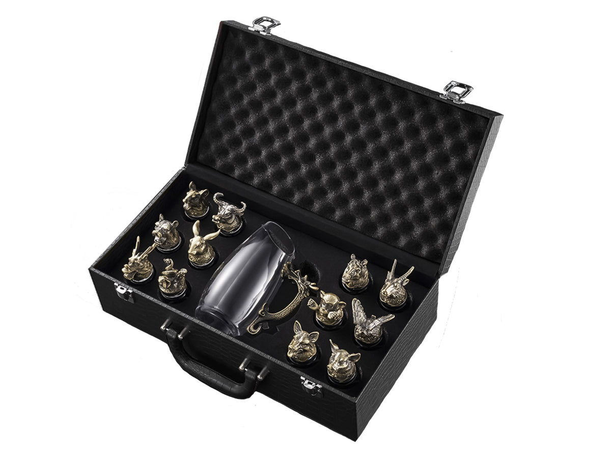 Set de 12 copas de 25ml + jarra de 250ml personalizable con grabado