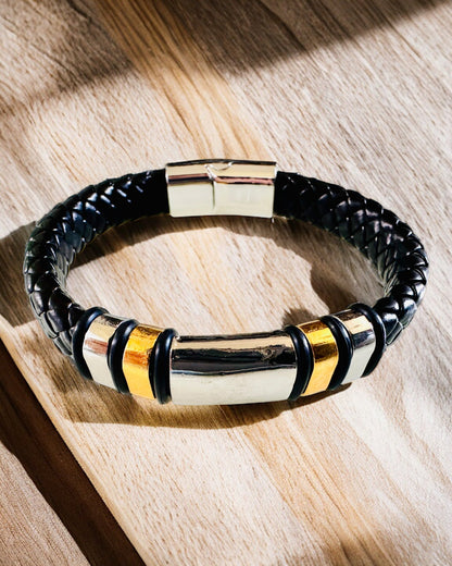 Pulsera de Moda Hip Hop para Hombres con Grabado Personalizado y Cierre Magnético – Elige Estilo con Detalles en Plata o Dorado, 22cm Cuero PU