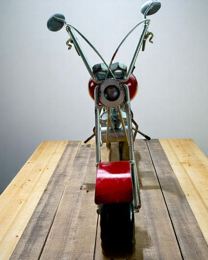 Soporte Metálico para Vino de 40 cm de longitud, en forma de motocicleta con opción de grabado para regalo