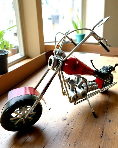 Soporte Metálico para Vino de 40 cm de longitud, en forma de motocicleta con opción de grabado para regalo