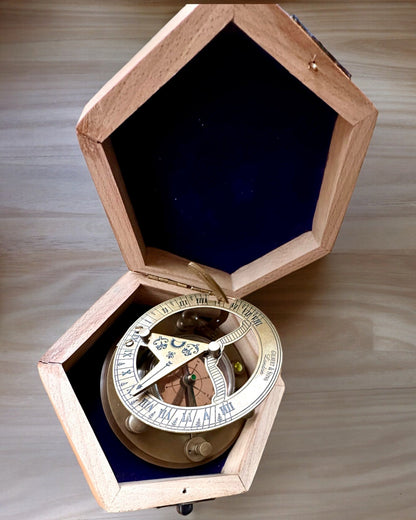 Brújula Capitán "Odkrywca 2" - posibilidad de personalización con grabado para regalo, 2 variantes de color a elegir