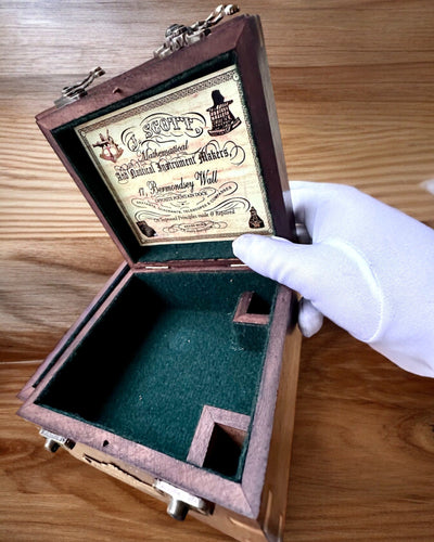 Gran Caja de Madera para Sextante o Brújula Premium "Mariner's Legacy" con Posibilidad de Grabado
