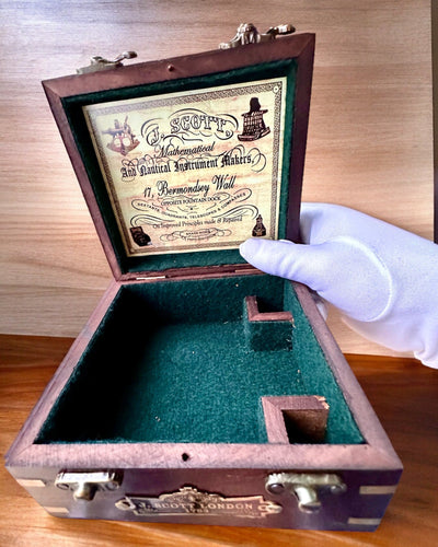 Gran Caja de Madera para Sextante o Brújula Premium "Mariner's Legacy" con Posibilidad de Grabado