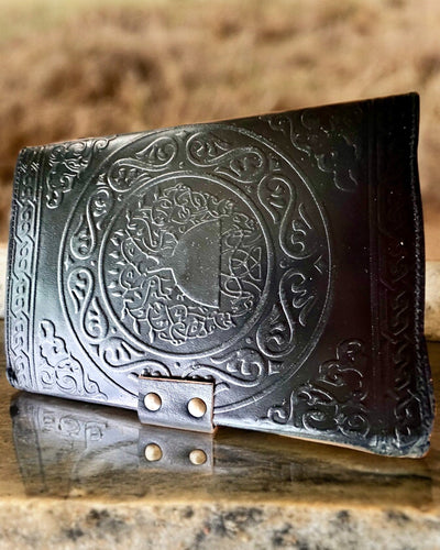 Diario Premium, Patrón Antiguo, Cuaderno de Cuero "Crónica Mágica" 200 páginas, 2 variantes a elegir, personalización con grabado