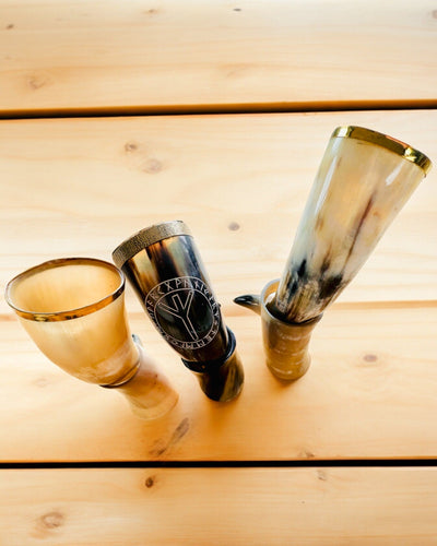 Copa de Cuerno "Viking Valor" - Grabado a Mano, Calidad Premium - 4 variantes para elegir