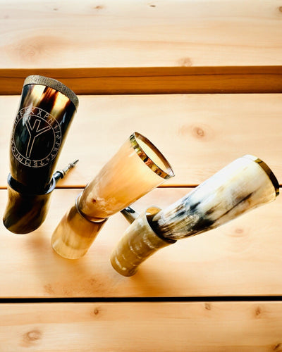 Copa de Cuerno "Viking Valor" - Grabado a Mano, Calidad Premium - 4 variantes para elegir