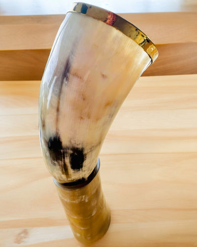Copa de Cuerno "Viking Valor" - Grabado a Mano, Calidad Premium - 4 variantes para elegir
