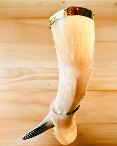 Copa de Cuerno "Viking Valor" - Grabado a Mano, Calidad Premium - 4 variantes para elegir
