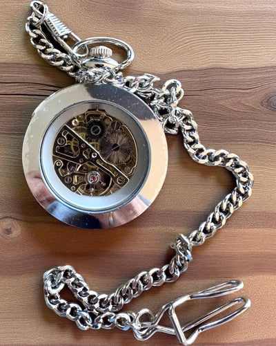 Reloj de Bolsillo Mecánico Exclusivo Plateado en Estilo Retro, Resistente al Agua - Elegancia para Cualquier Ocasión, con grabado