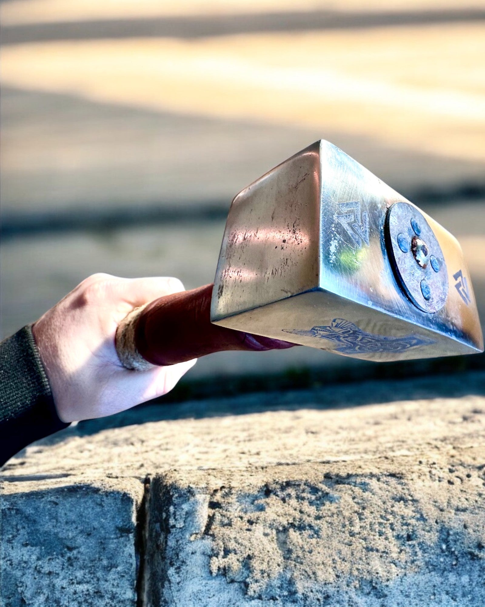 Martillo Mjölnir de los Skalds – 33 cm, Martillo Vikingo Forjado a Mano con Opción de Grabado