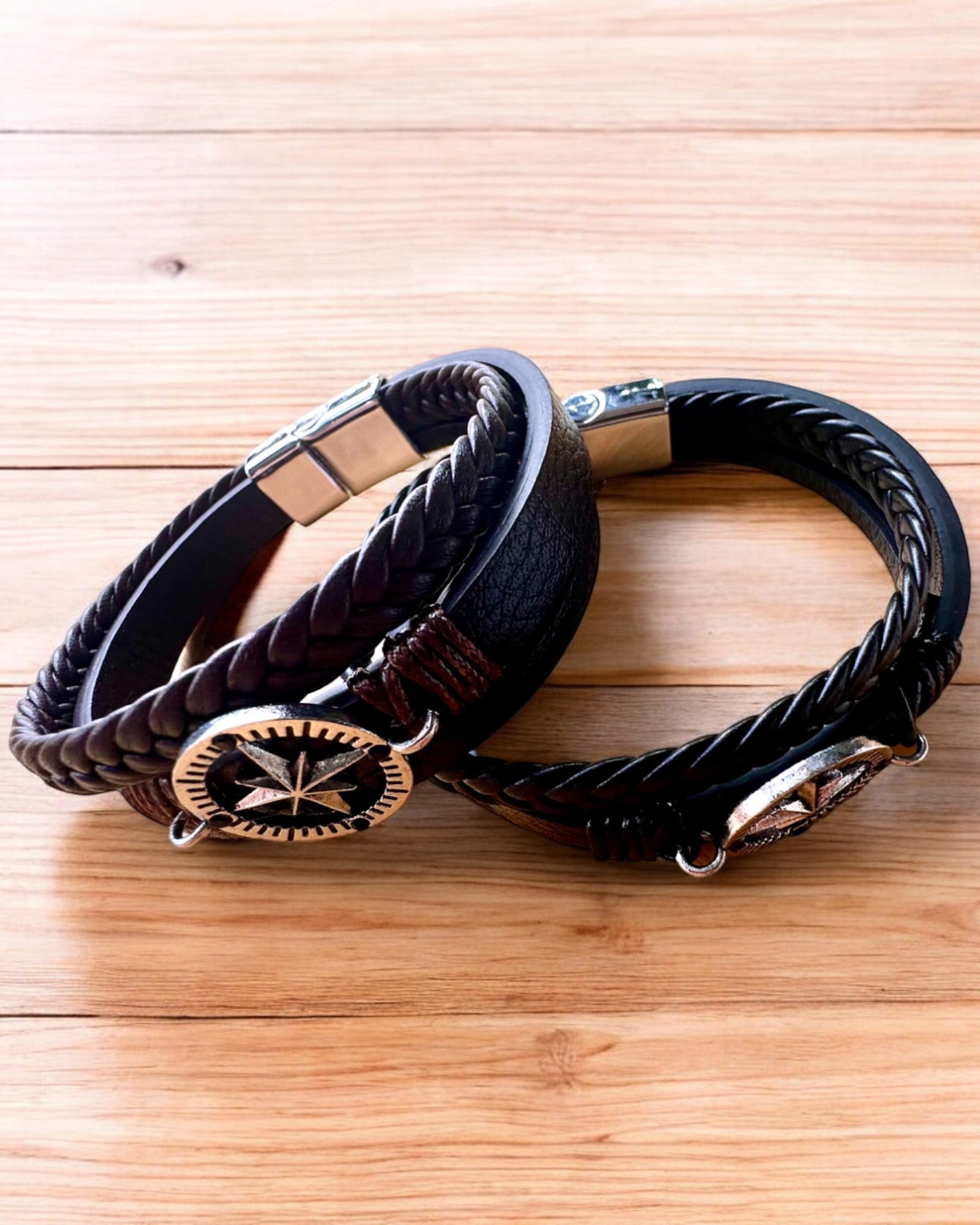 Pulsera "Compass Adventure" - posibilidad de personalización con grabado para regalo, 2 variantes de color a elegir