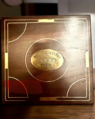 Gran Caja de Madera para Sextante o Brújula Premium "Mariner's Legacy" con Posibilidad de Grabado