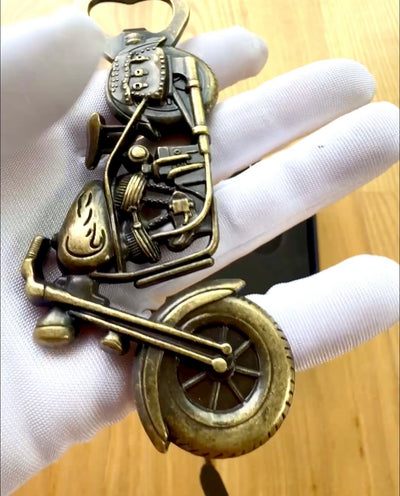 Abrebotellas con forma de motocicleta - personalización con grabado para regalo