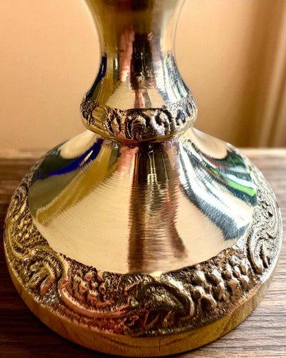 Copa Real Jardín – cáliz de latón hecho a mano en India, con posibilidad de personalización mediante grabado como regalo.
