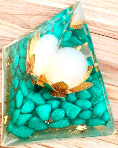 Pirámide Energética orgonita "Armonía de Turmalina"