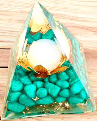 Pirámide Energética orgonita "Armonía de Turmalina"