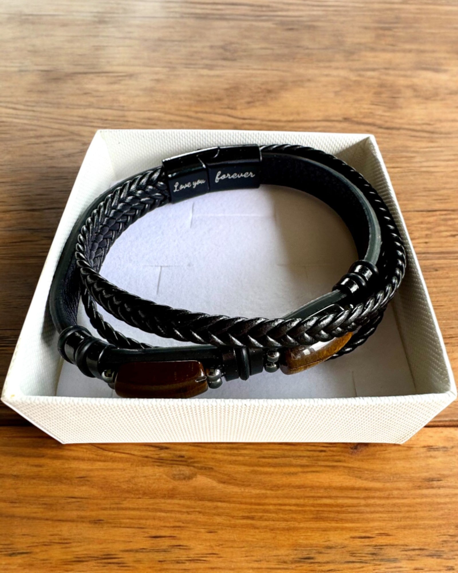Pulsera Masculina Magnetic Love – de cuero con posibilidad de personalización con grabado para regalo