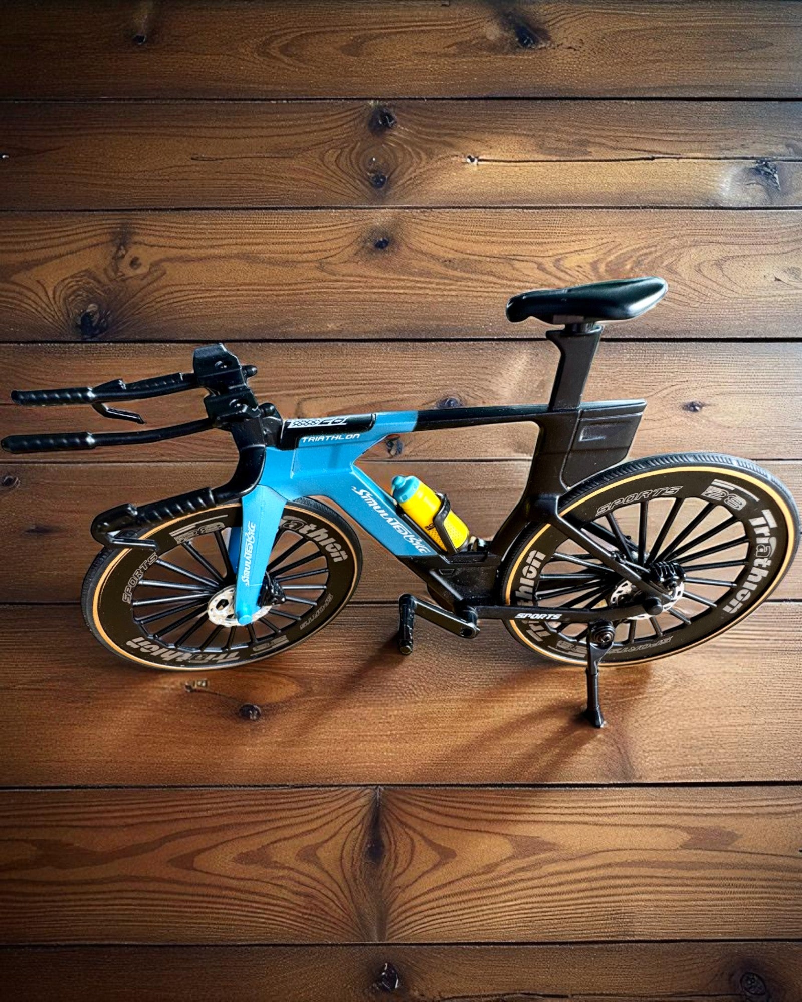 Modelo en Miniatura de Bicicleta de Triatlón "SpeedStorm 1.2" personalización con grabado para regalo