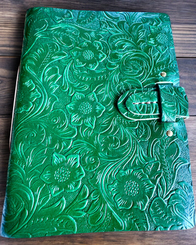 Cuaderno de Cuero Vintage „Floralis” – grabado a mano, 400 páginas, posibilidad de grabado, 2 variantes