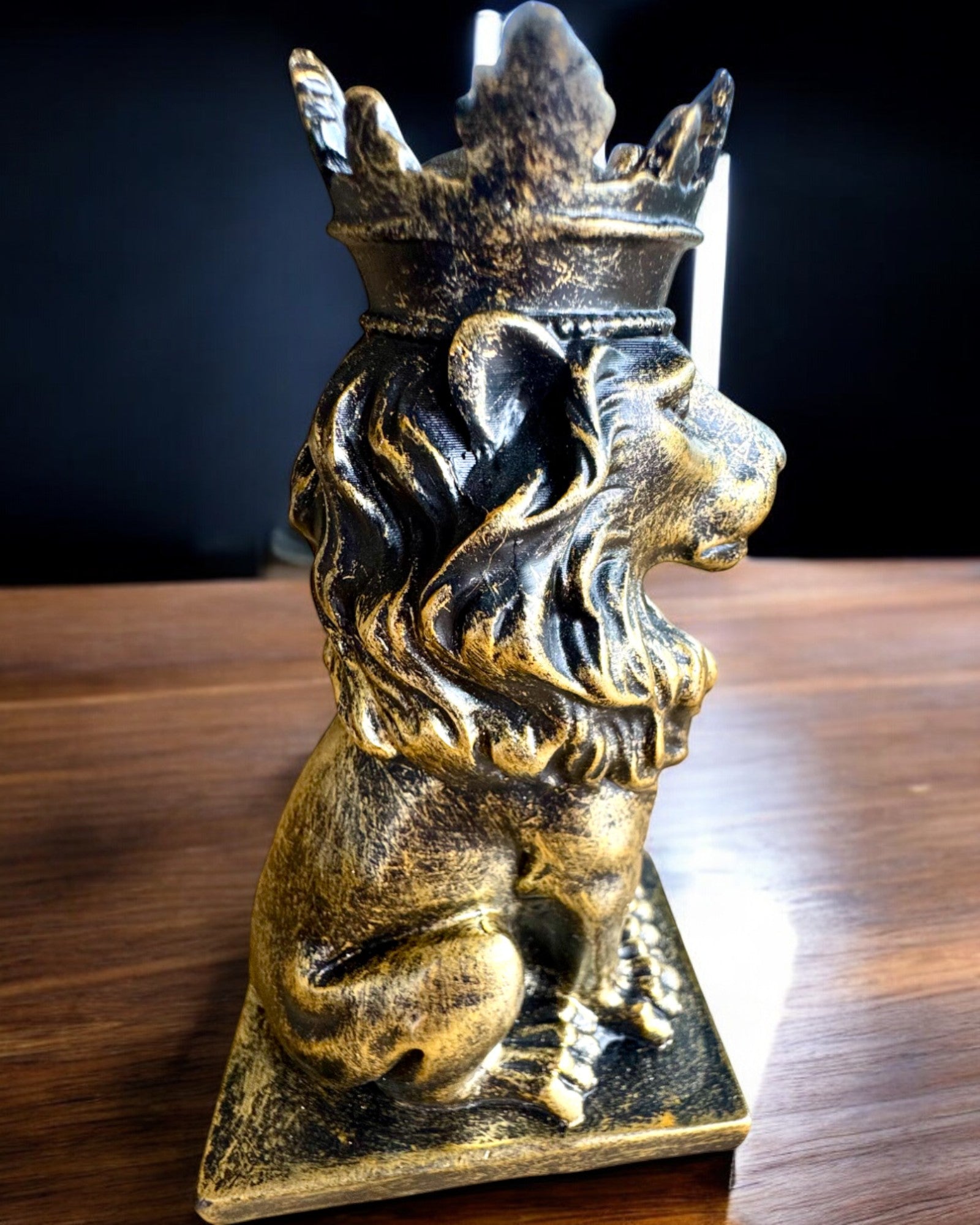 El Rey León – Figura decorativa compacta de 14.5 cm con opción de grabado para regalo