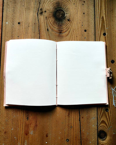 Libro de Recuerdos de Cuero Heritage – Cuaderno Personalizado 25 × 33 cm