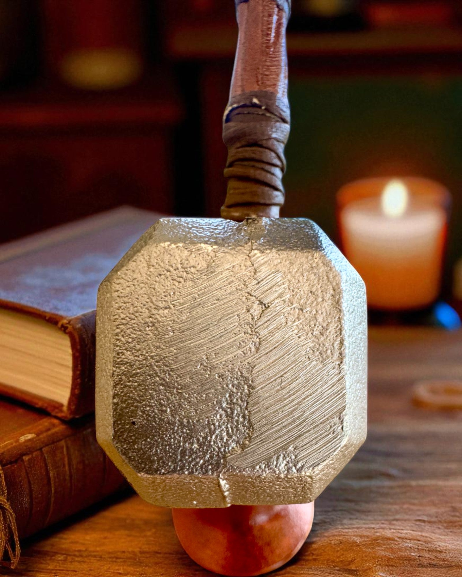 Storm Relic – martillo decorativo con base, 26 cm, hecho a mano, posibilidad de personalización con grabado para regalo