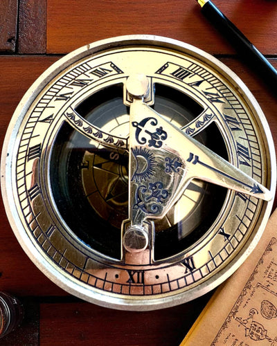 Kompas Solar Voyager 7cm – reloj solar de latón con brújula, personalización con grabado para regalo