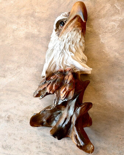 "Orzeł Wolności" - Escultura de Resina con Posibilidad de Grabado para regalo de 26.5 cm de altura