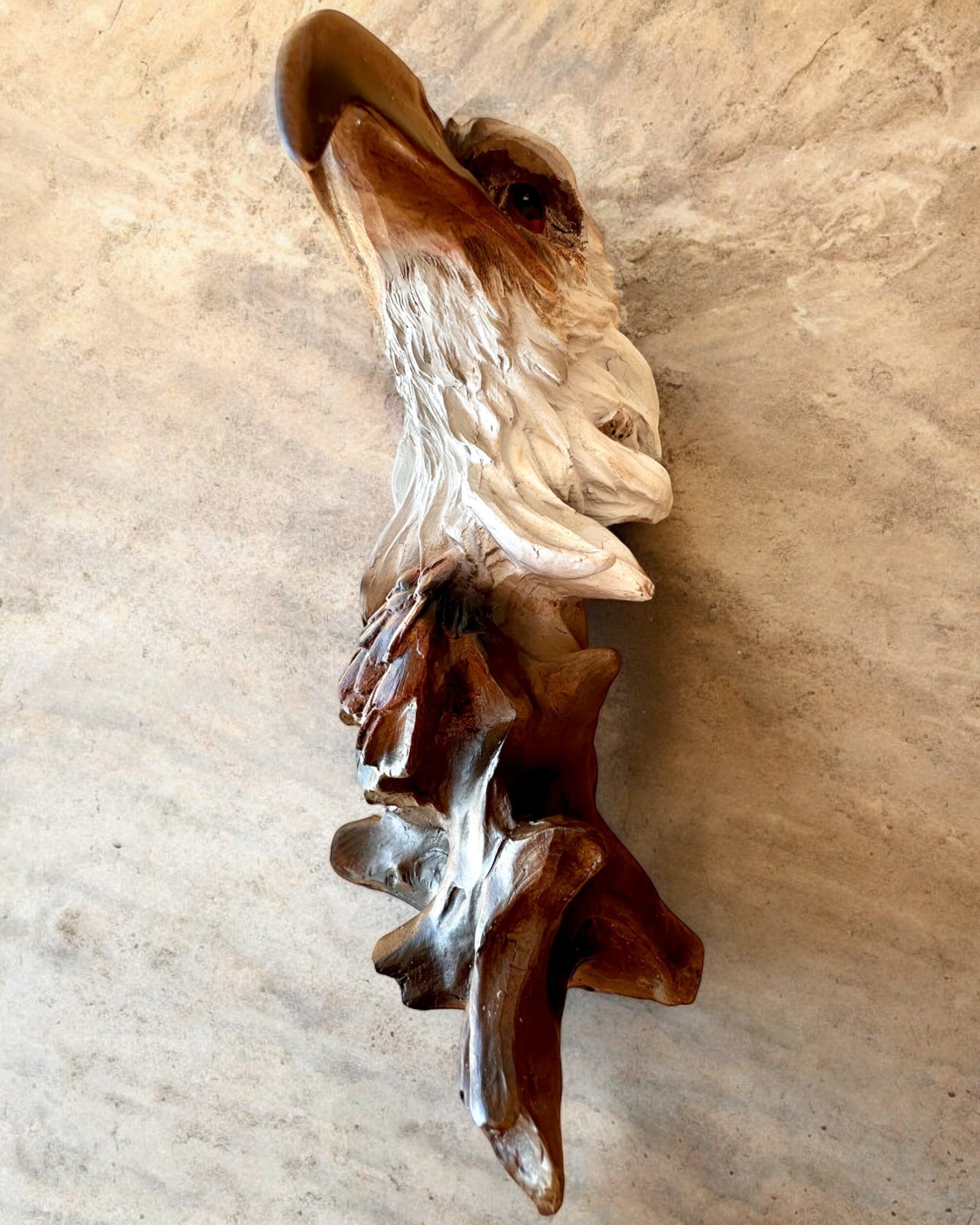"Orzeł Wolności" - Escultura de Resina con Posibilidad de Grabado para regalo de 26.5 cm de altura
