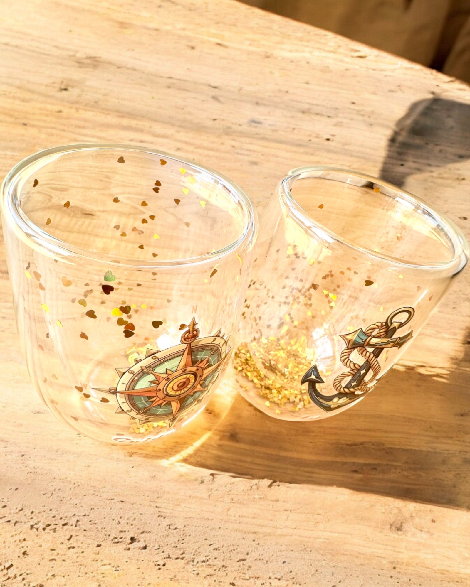 Vasos "Nautical Dreams" con doble pared y copos dorados - set de 2 piezas, capacidad de 300 ml, posibilidad de personalización con grabado.