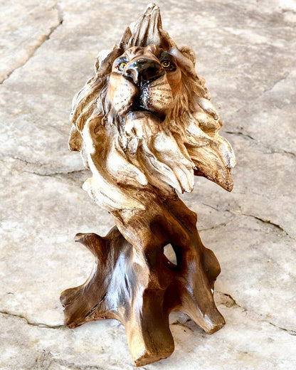 "Lwia Odwaga" - Figura de Resina, 28 cm de altura, con opción de grabado para regalo