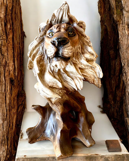 "Lwia Odwaga" - Figura de Resina, 28 cm de altura, con opción de grabado para regalo
