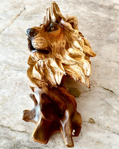 "Lwia Odwaga" - Figura de Resina, 28 cm de altura, con opción de grabado para regalo