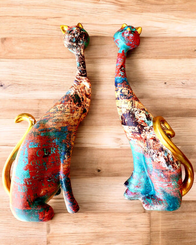 Figuras de Gatos Abstractos "ArtCats", Pintadas a Mano, Resina – 25 cm, 2 uds.