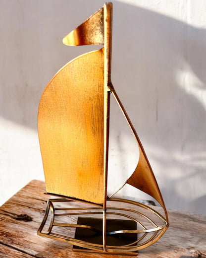 Soporte Metálico para Vino de 45 cm de altura, "Fantasía Marinera" - en Forma de Velero con Posibilidad de Grabado para regalo